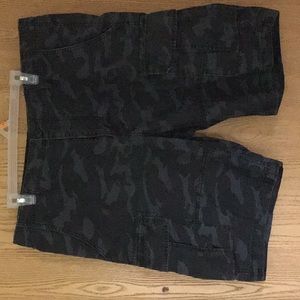 Men’s cargo shorts